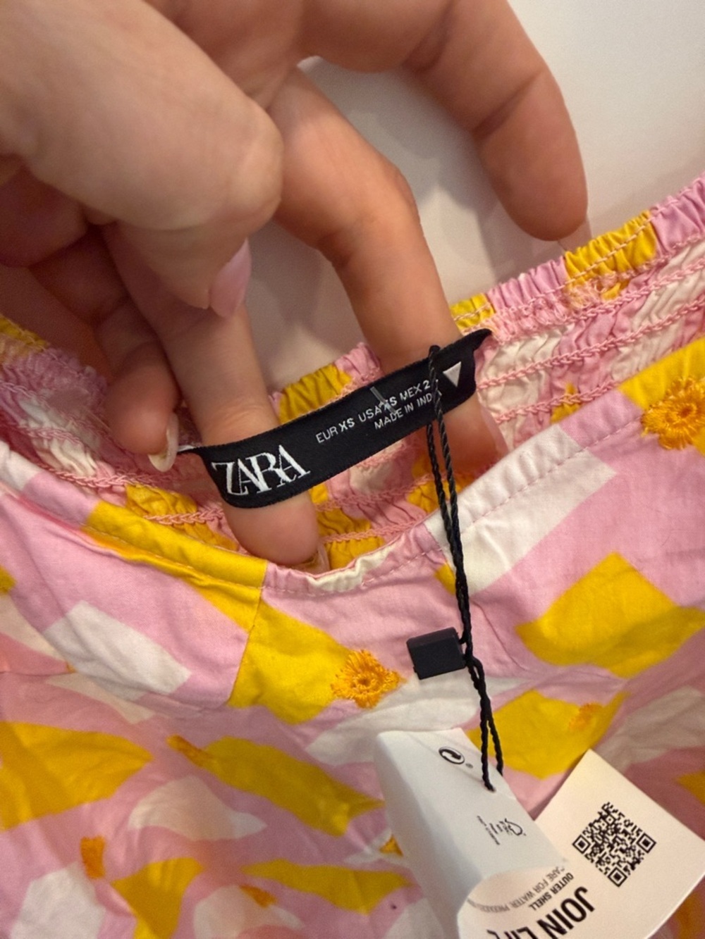Zara Pink & Yellow Puff-Sleeve One-Piece Bodysuit with Geometric Print size XS - Picture 3 of 5